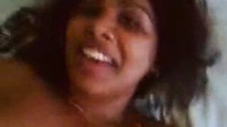 Indian Mallu Girl Giving Head