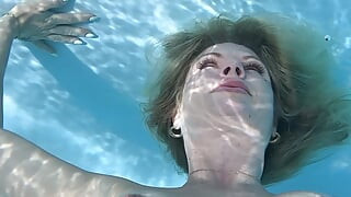 Underwater Blowjob doggy missionar creampie