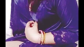 Devar ne bhabhi ko porn dekhte hue pakad liya or phir jamkar chudai ki
