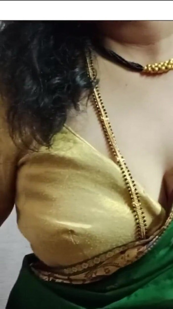 Mumbai Marathi Bhabhi Give Hand Job and Shaving Service to her neighbour Part 1 Clip 1